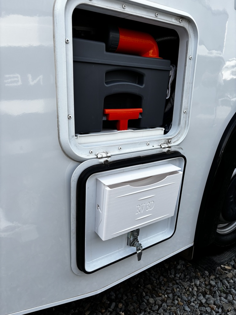 Awning pole clamp