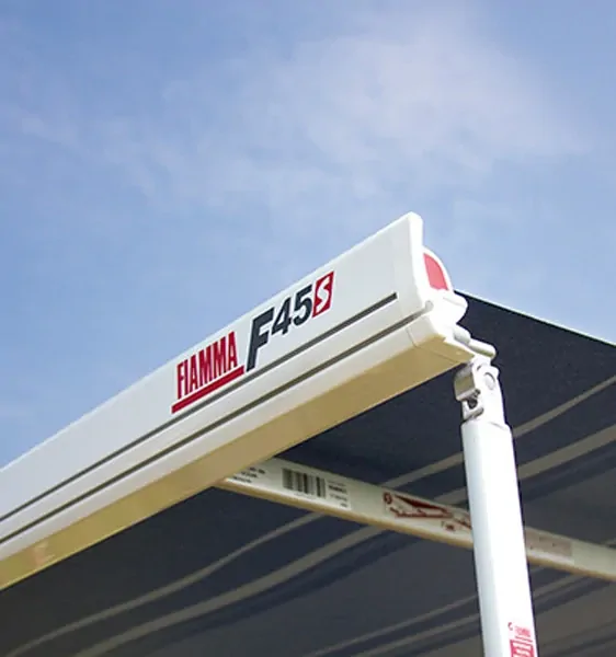 Underside view of the F45s extended, with support pole